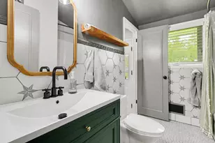 2702 Cranbrook Rd, Ann Arbor, MI 48104 - Photo 19