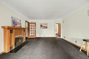 623 E Central Ave, Zeeland, MI 49464 - Photo 5