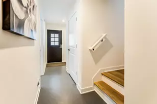 2292 Greenway Trl, Ann Arbor, MI 48104 - Photo 11