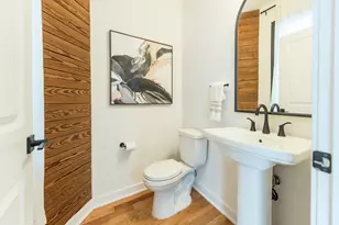 2292 Greenway Trl, Ann Arbor, MI 48104 - Photo 5