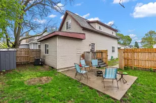 1129 Sanford St, Muskegon, MI 49441 - Photo 3