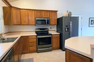 233 Hatch Ave, Coldwater, MI 49036 - Photo 5