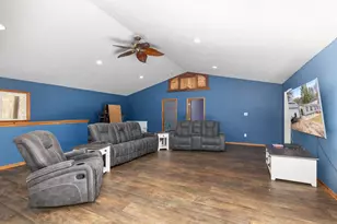8233 Beech Ave, Howard City, MI 49329 - Photo 5