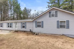 8233 Beech Ave, Howard City, MI 49329 - Photo 3