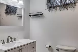 165 Lynn Dr, Battle Creek, MI 49037 - Photo 17