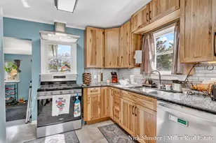 915 E Madison St, Hastings, MI 49058 - Photo 13