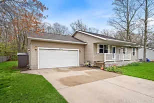 2900 Kooi St, Muskegon, MI 49444 - Photo 3