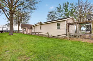 13117 Lakeshore Dr, Shelbyville, MI 49344 - Photo 43