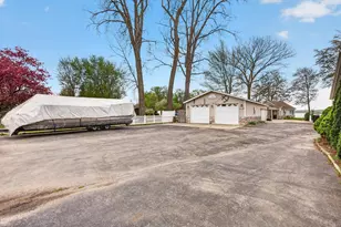 13117 Lakeshore Dr, Shelbyville, MI 49344 - Photo 41