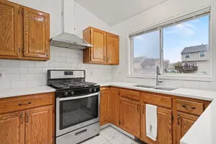 3351 Crystal Valley Ct, Holland, MI 49424 - Photo 9