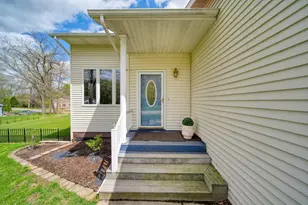 7155 Bayview Rd, Jackson, MI 49201 - Photo 7