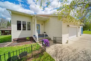 7155 Bayview Rd, Jackson, MI 49201 - Photo 5
