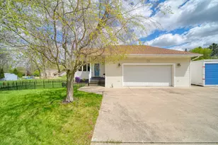 7155 Bayview Rd, Jackson, MI 49201 - Photo 3