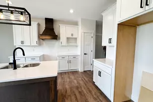 2139 Smith Rd, Temperance, MI 48182 - Photo 15