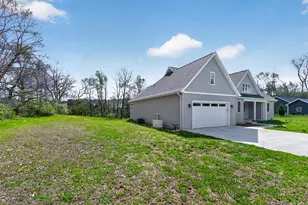 6313 Sweet Clover Hills Dr, Jonesville, MI 49250 - Photo 7