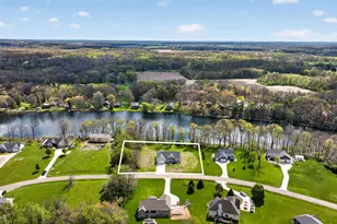 6313 Sweet Clover Hills Dr, Jonesville, MI 49250 - Photo 41