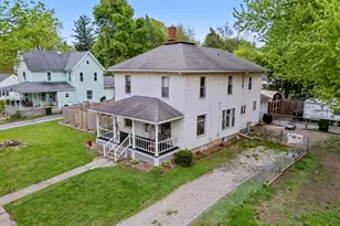142 S West St, Hillsdale, MI 49242 - Photo 7
