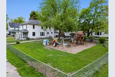 142 S West Street, Hillsdale, MI 49242 - Photo 5