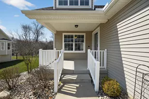 4022 Stoneridge Dr, Jackson, MI 49203 - Photo 3