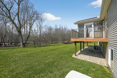 4022 Stoneridge Drive, Jackson, MI 49203 - Photo 5