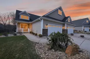 4022 Stoneridge Dr, Jackson, MI 49203 - Photo 1