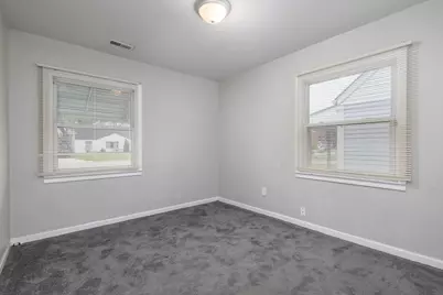 22778 Almond Avenue, Eastpointe, MI 48021 - Photo 17