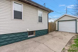 1103 Franklin Ave, Grand Haven, MI 49417 - Photo 11