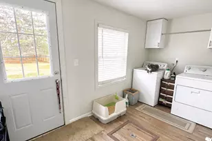 81 N Norwood St, Hillsdale, MI 49242 - Photo 9