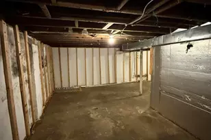 23147 Donald Ave, Eastpointe, MI 48021 - Photo 9