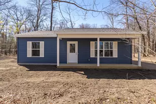 8992 Mackinaw Trail Dr, Howard City, MI 49329 - Photo 1