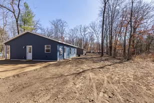 8992 Mackinaw Trail Dr, Howard City, MI 49329 - Photo 19