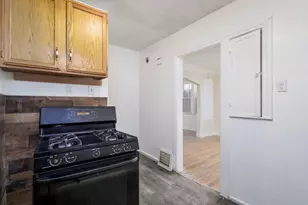 13067 Wade St, Detroit, MI 48213 - Photo 9