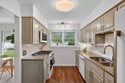 1758 Breton Road SE, East Grand Rapids, MI 49506 - Photo 17