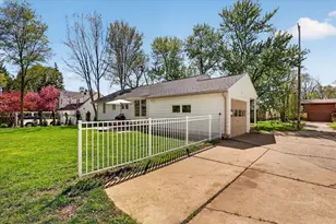 1758 Breton Rd SE, East Grand Rapids, MI 49506 - Photo 37