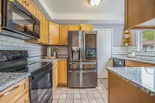 1425 E Park Pl, Ann Arbor, MI 48104 - Photo 11