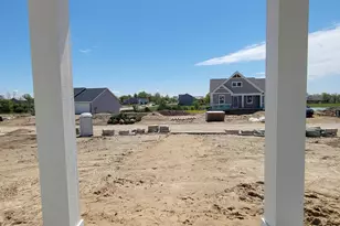 6631 Bellflower Dr, Zeeland, MI 49464 - Photo 11