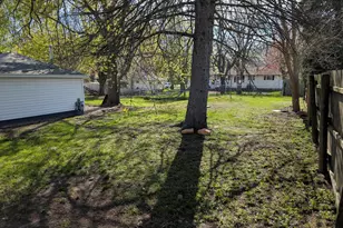 2215 Dowd St, Muskegon, MI 49441 - Photo 3