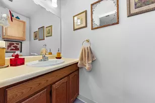 618 Watersedge Dr, Ann Arbor, MI 48105 - Photo 19