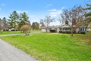 10283 S Arrowhead Dr, Berrien Springs, MI 49103 - Photo 25