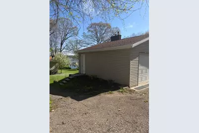 308 Lake Shore Drive, Cassopolis, MI 49031 - Photo 9