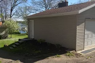 308 Lake Shore Dr, Cassopolis, MI 49031 - Photo 9