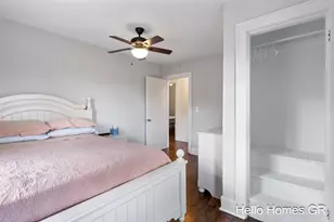 949 College Ave NE, Grand Rapids, MI 49503 - Photo 17