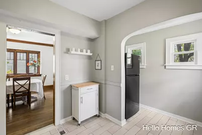 949 College Avenue NE, Grand Rapids, MI 49503 - Photo 13