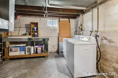 949 College Avenue NE, Grand Rapids, MI 49503 - Photo 29