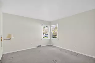 1616 Cascade Ct, Jackson, MI 49203 - Photo 33