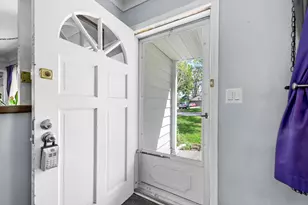 20435 Louise St, Livonia, MI 48152 - Photo 5