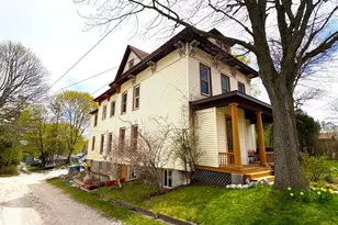 211 Maple St, Manistee, MI 49660 - Photo 3