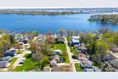 17554 Grand River Avenue, Spring Lake, MI 49456 - Photo 33
