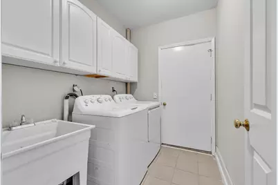 11273 9 Mile Road, South Lyon, MI 48178 - Photo 19
