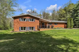 11273 9 Mile Rd, South Lyon, MI 48178 - Photo 3